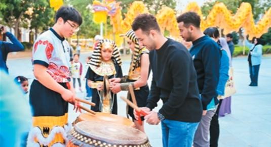 一起感受歌仔戲的魅力